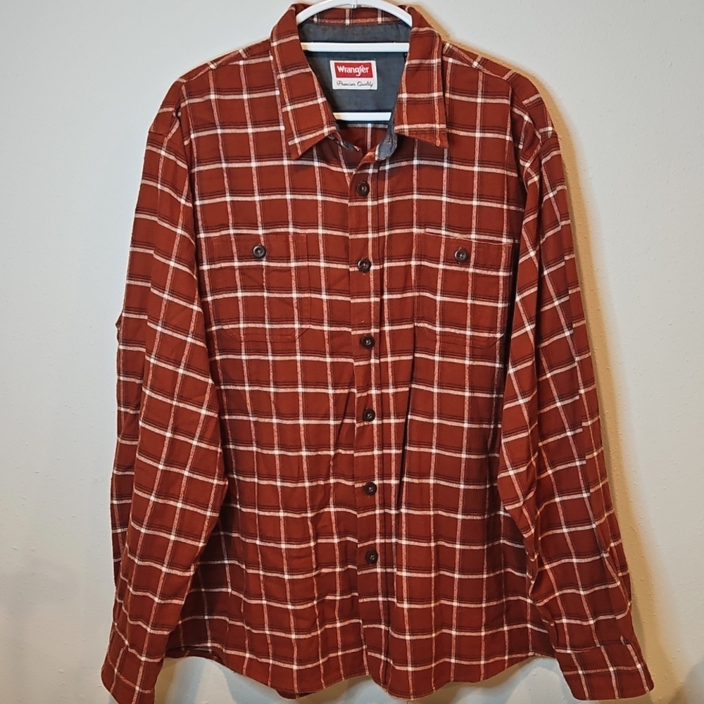 Wrangler Premium Quality Mens Flannel Button Down Shirt w front pockets sz. 2XL